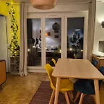Bright Apartment In Paris Near The Metro